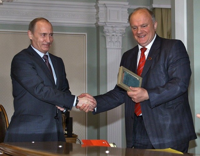 Зюганов - на службе у режима