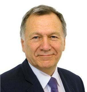 В чьих руках судьба России?